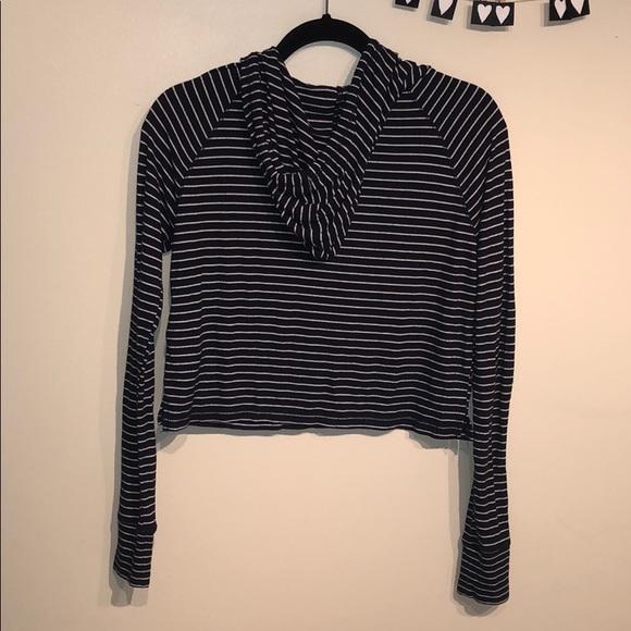 Hollister Top - Picture 6 of 7